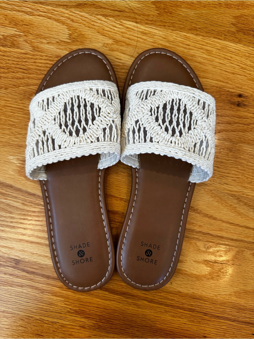 Shade & Shore Cream Crochet Slide Sandals with Brown Footbed